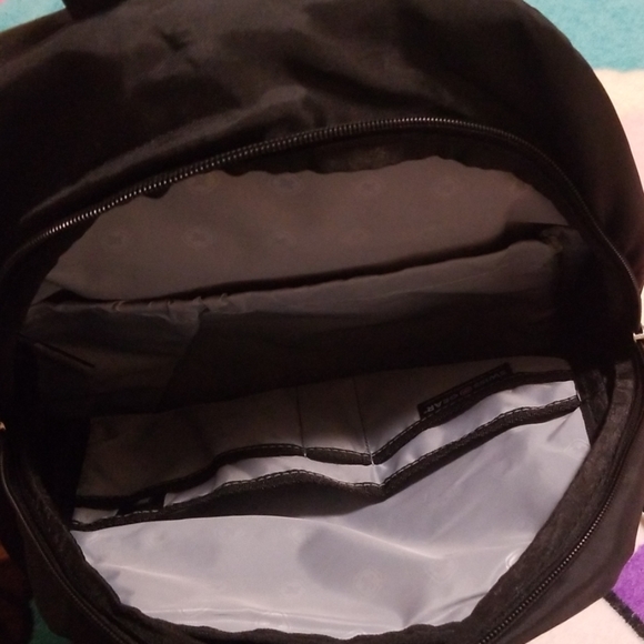 Backpack - Picture 5 of 7